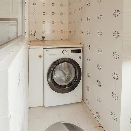 Espinho Modern 3 Bedroom By Vacationy * Oporto