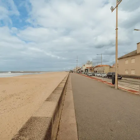 شقة Espinho Modern 3 Bedroom By Vacationy *