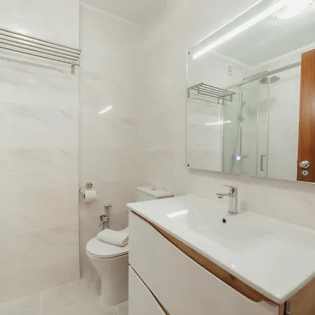 شقة Espinho Modern 3 Bedroom By Vacationy *