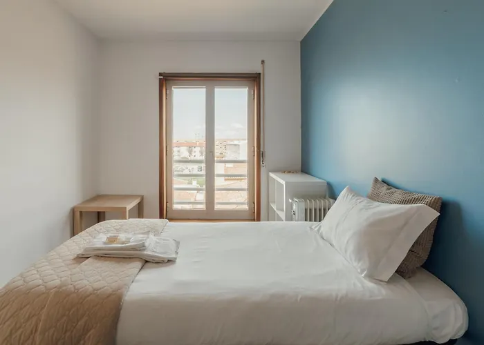 Apartamento Espinho Modern 3 Bedroom By Vacationy