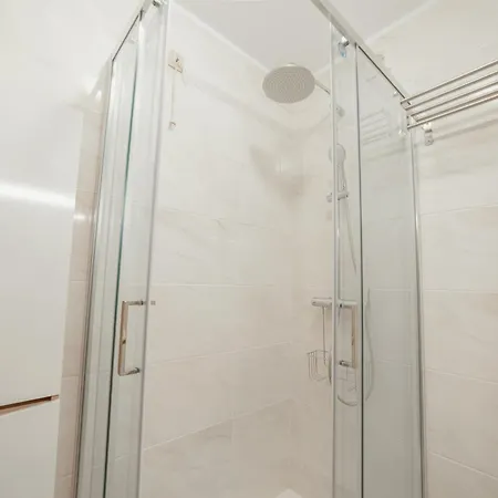 Espinho Modern 3 Bedroom By Vacationy Apartman Porto