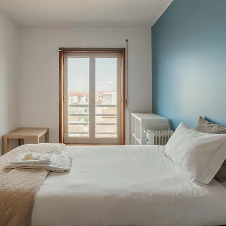 Apartman Espinho Modern 3 Bedroom By Vacationy